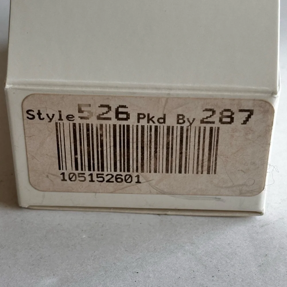 Lia Sophia flower pendant/ Brand NEW with tags in box - Picture 6 of 8